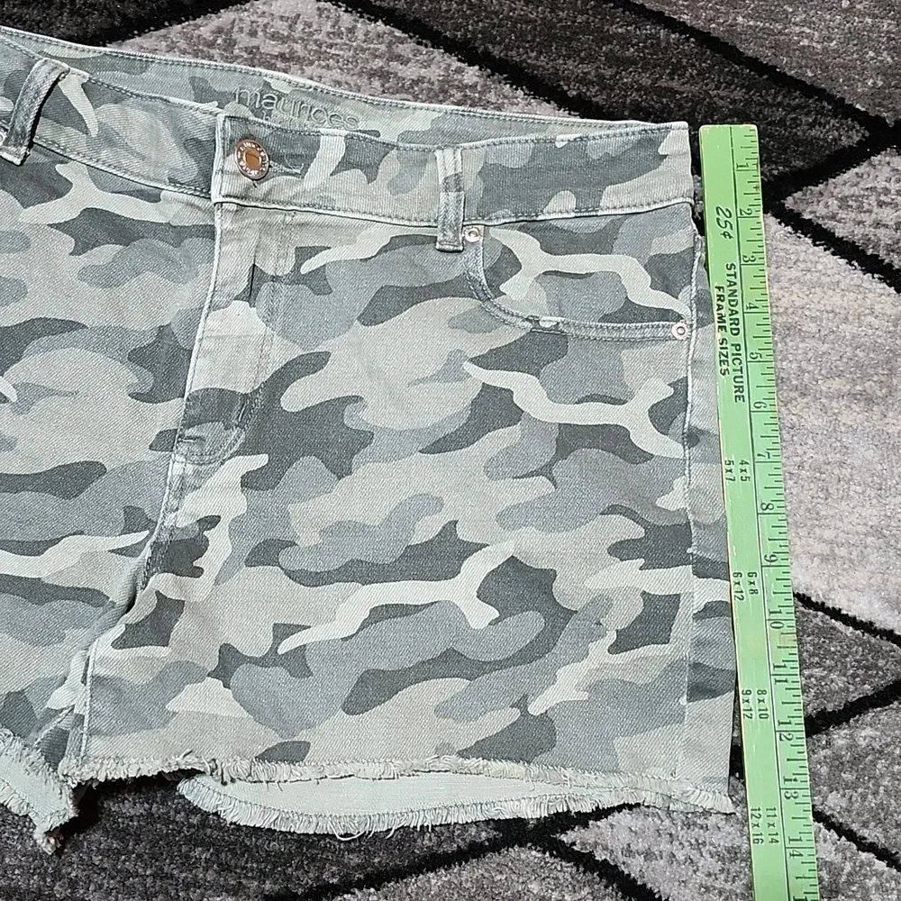MAURICES HIGH-RISE CAMO RAW-EDGE DENIM JEAN SHORTS